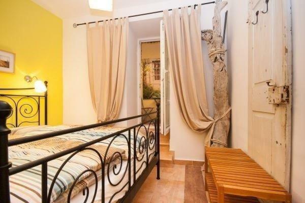Apartments Mediteranea Baška Eksteriør bilde